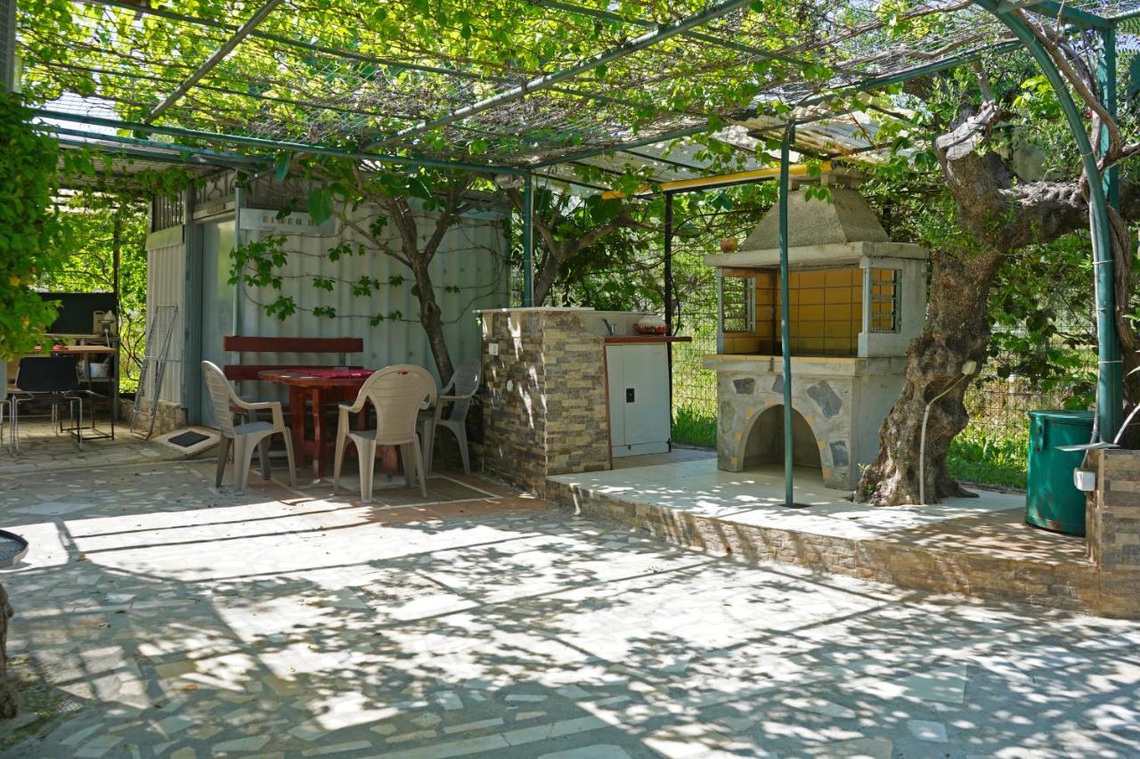 Villa Veni Olive House Kalamata Esterno foto